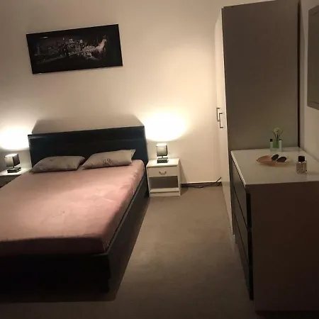 4u City Center Apartment *